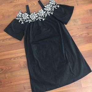 Women’s dress new without tags